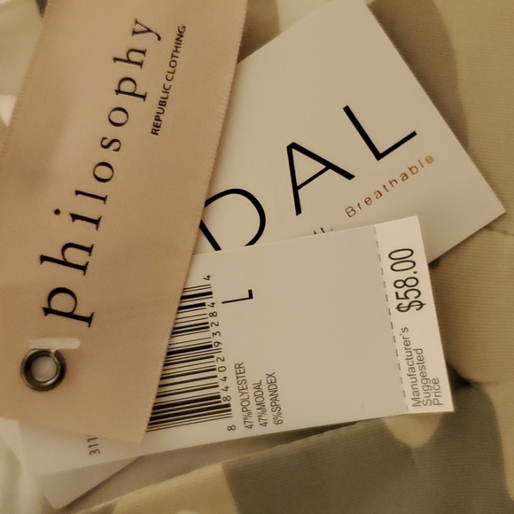 Philosophy Short sleeve Camo top - Picture 6 of 7